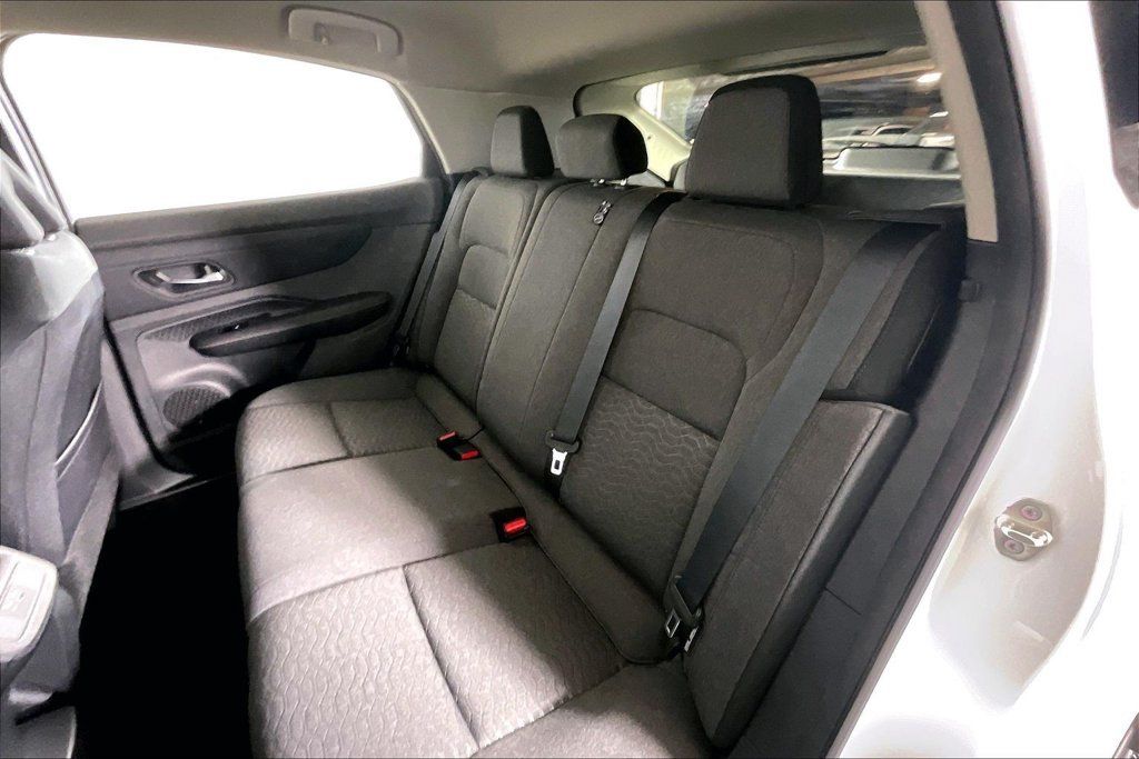 Used 2023 Nissan Ariya FWD image 25