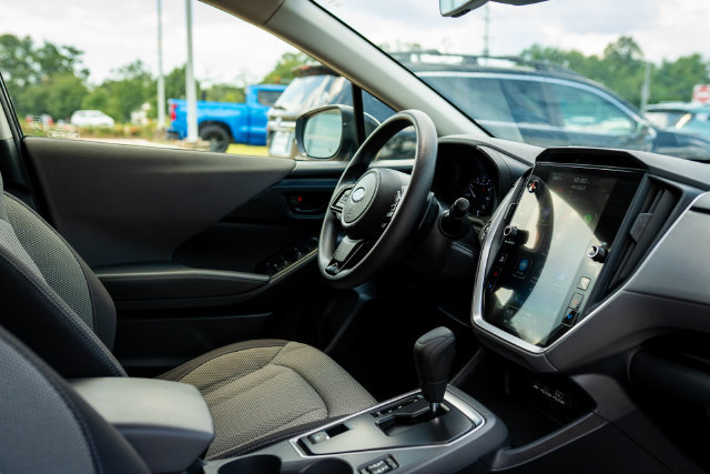 Certified 2024 Subaru Crosstrek 2.0i Premium AWD/4WD image 23