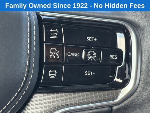 Used 2025 Jeep Grand Wagoneer L Series II Obsidian w/ Quick Order Packagew 28T AWD/4WD image 29