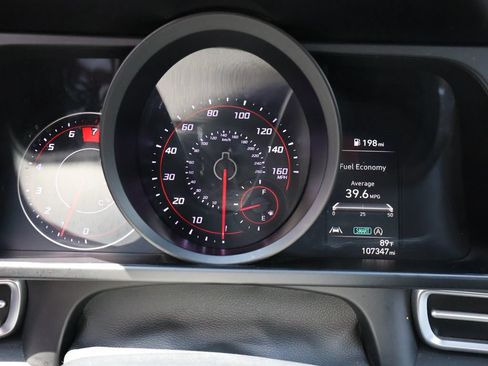Used 2022 Hyundai Elantra SE FWD image 31