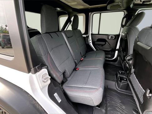 New 2026 Jeep Wrangler Unlimited Rubicon image 17