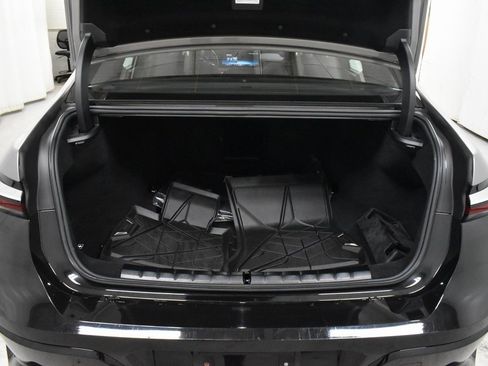 Used 2024 BMW 760i xDrive w/ Executive Package image 10