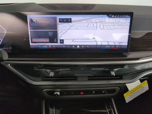 Used 2026 BMW X5 sDrive40i image 16