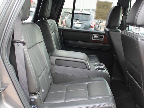 Used 2013 Lincoln Navigator 4WD w/ HD Trailer Tow Pkg image 21