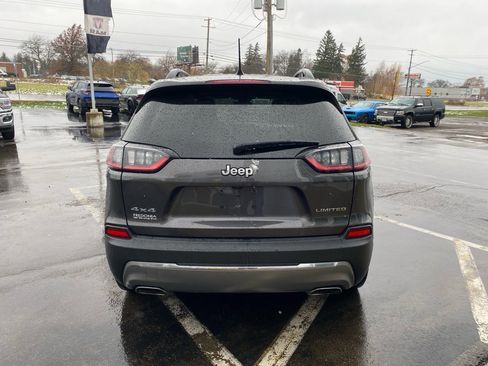 Used 2022 Jeep Cherokee Limited image 4