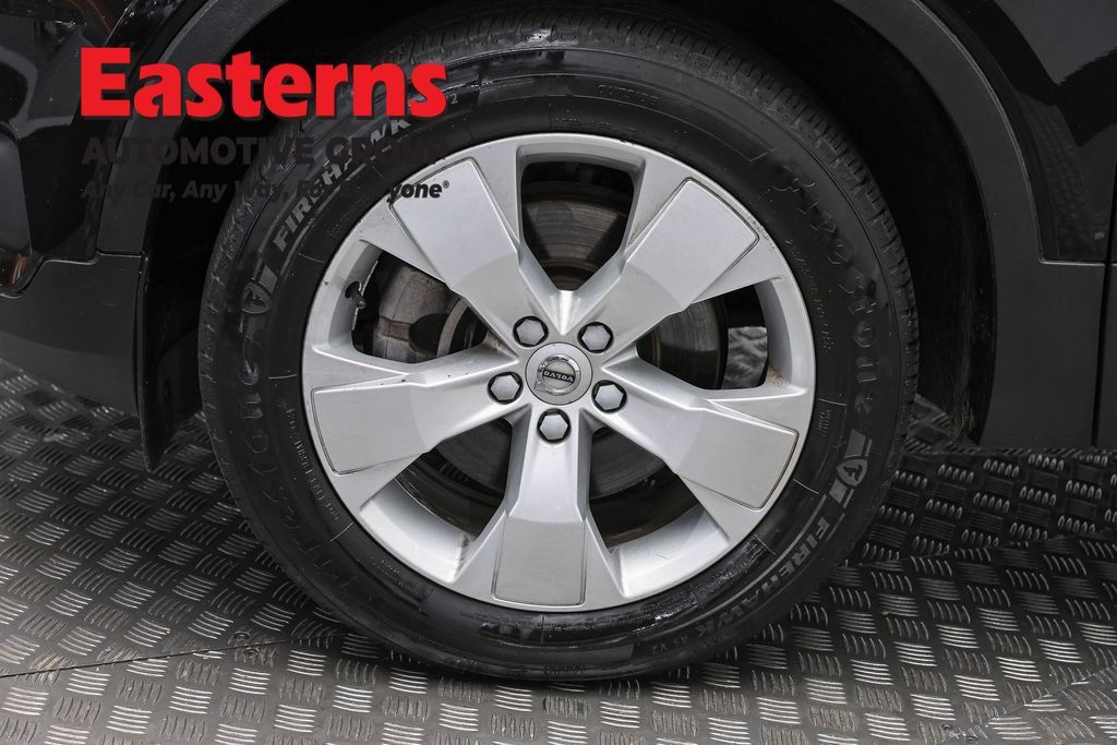 Used 2022 Volvo XC40 T5 Momentum AWD/4WD image 34