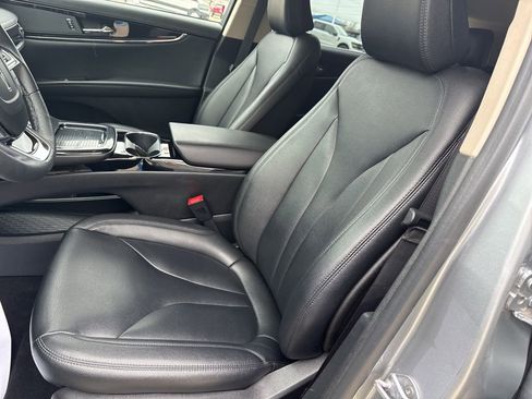 Used 2022 Lincoln Nautilus FWD image 8