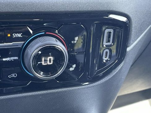 Used 2022 Chevrolet Silverado 1500 LT Trail Boss w/ LT Trail Boss Premium Package image 25