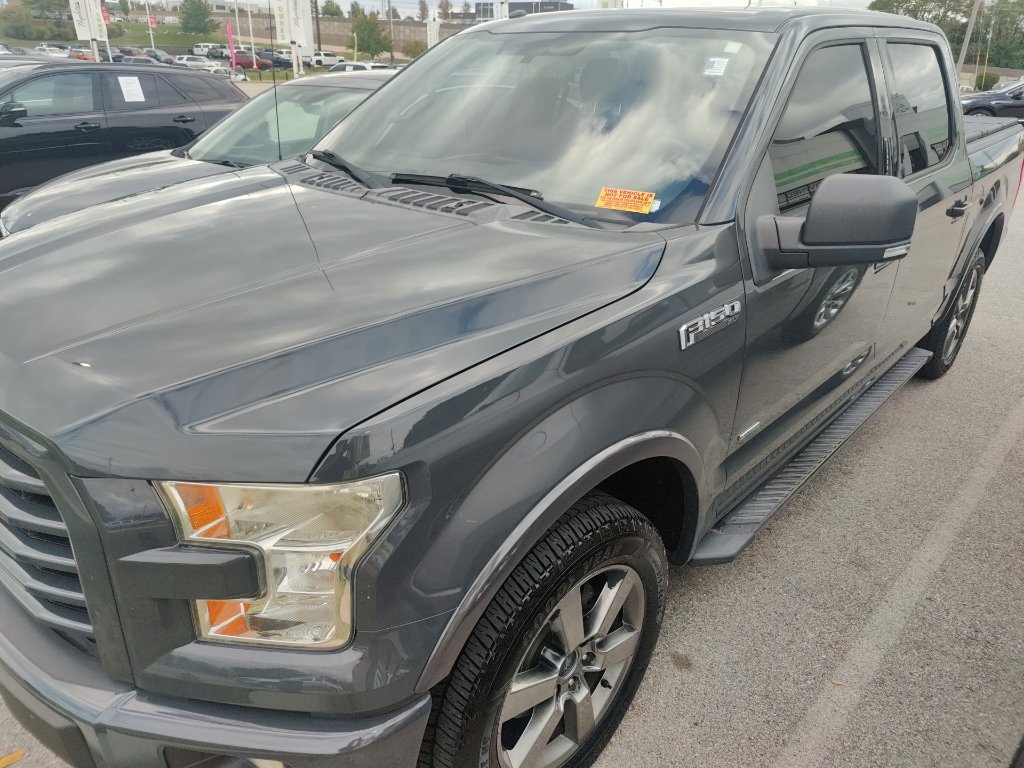 Used 2016 Ford F150 XLT w/ Equipment Group 302A Luxury AWD/4WD image 9