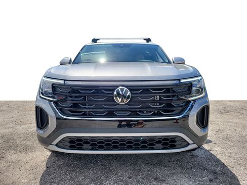 New 2026 Volkswagen Atlas Cross Sport SE FWD image 3