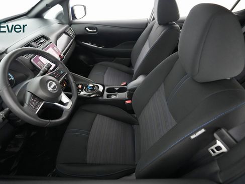 Used 2025 Nissan Leaf SV Plus image 7