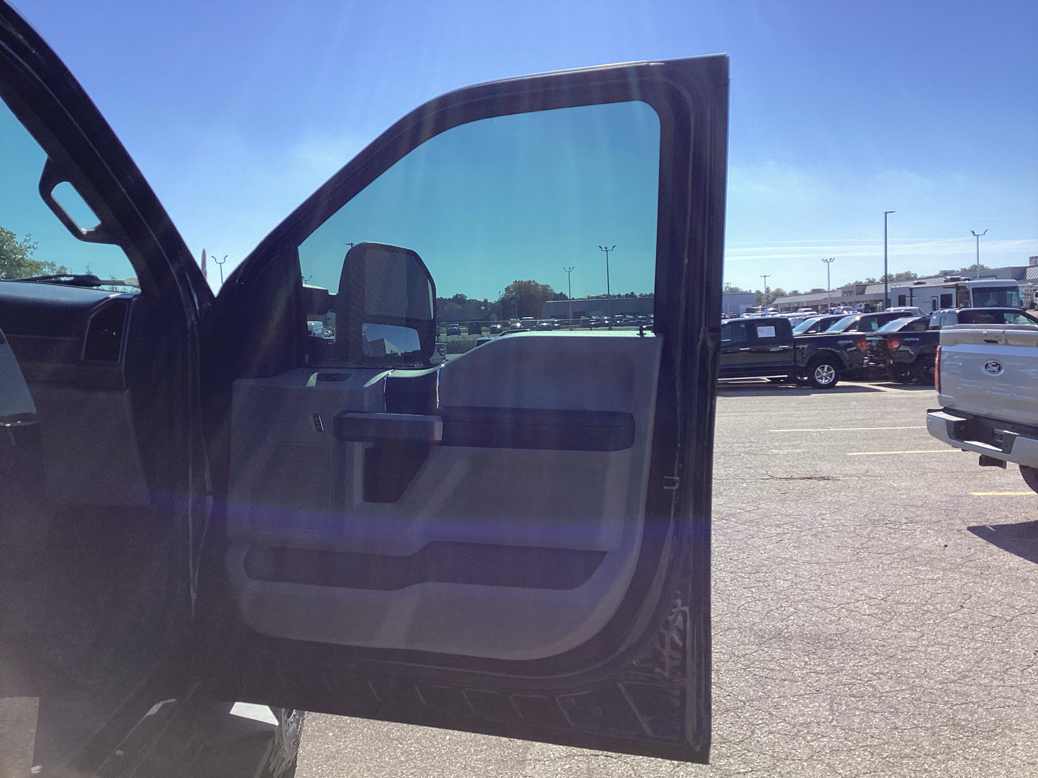 Used 2019 Ford F250 XLT w/ XLT Value Package AWD/4WD image 8