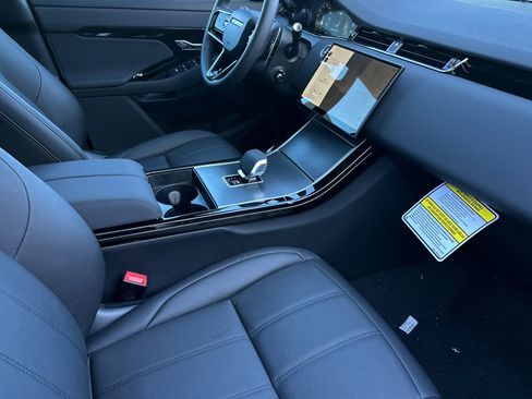 New 2026 Land Rover Range Rover Evoque S AWD/4WD image 16