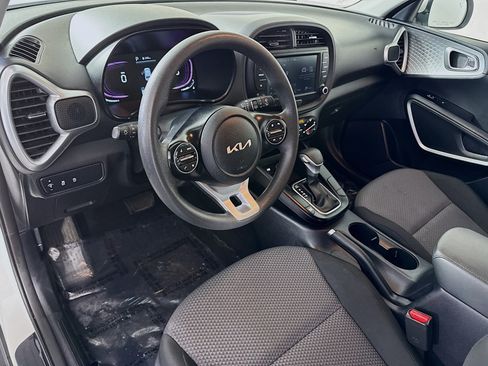 Used 2024 Kia Soul LX w/ Option Group 015 FWD image 22