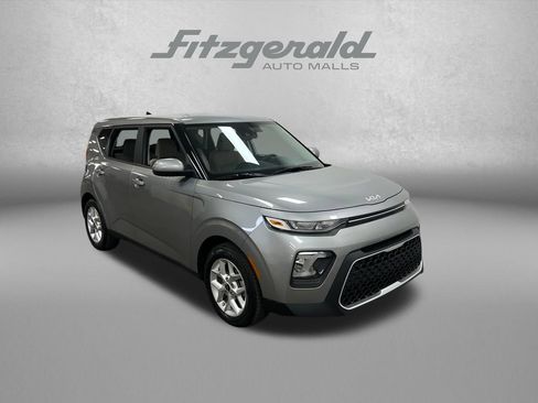 Used 2022 Kia Soul S FWD image 8