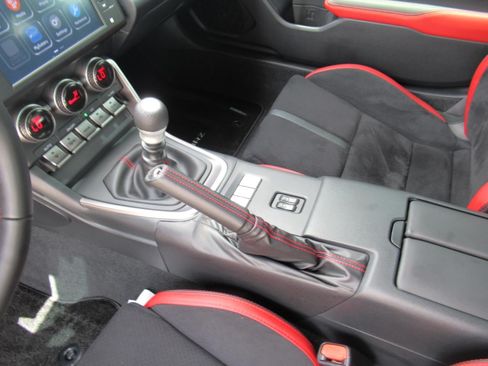 Used 2026 Subaru BRZ Limited RWD image 17