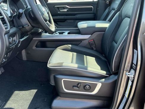 New 2026 RAM 1500 Laramie AWD/4WD image 10