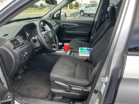 Used 2021 Honda Ridgeline Sport image 12