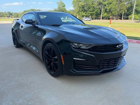 Used 2023 Chevrolet Camaro SS RWD image 9