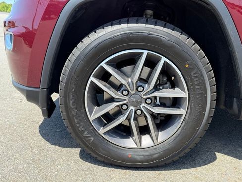 Used 2020 Jeep Grand Cherokee Limited AWD/4WD image 11