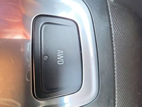 Used 2022 Chevrolet Equinox LS AWD/4WD image 19
