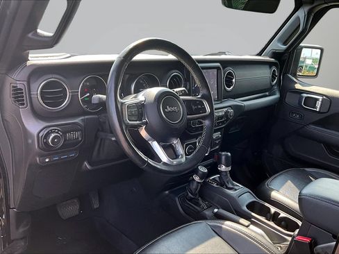 Used 2021 Jeep Wrangler Unlimited Sahara w/ Cold Weather Group AWD/4WD image 13