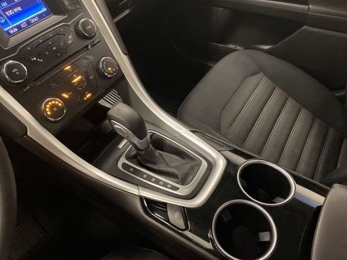Used 2013 Ford Fusion SE FWD image 13