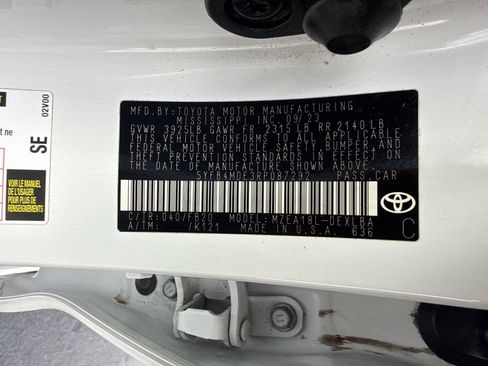 Used 2024 Toyota Corolla LE FWD image 30
