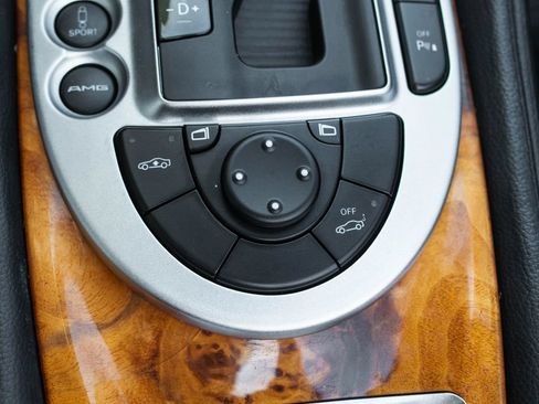 Used 2011 Mercedes-Benz SL 63 AMG image 36