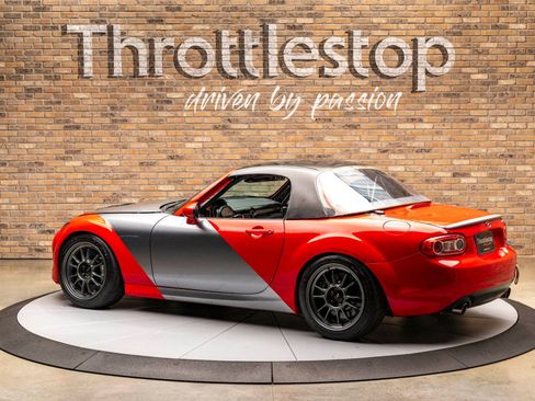 Used 2006 MAZDA MX-5 Miata Sport w/ Suspension Pkg image 10