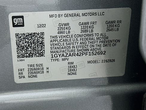 Used 2023 Cadillac XT4 Luxury w/ Cold Weather Package FWD image 12
