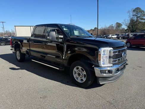 Used 2025 Ford F250 XLT image 8