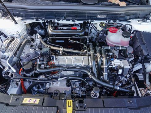 Certified 2024 Mercedes-Benz EQB 350 4MATIC SUV image 27