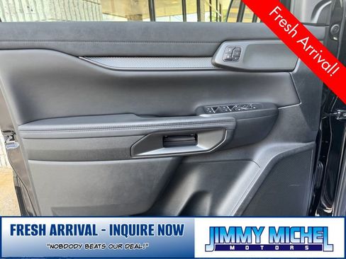 Used 2025 Ford Ranger Raptor AWD/4WD image 2