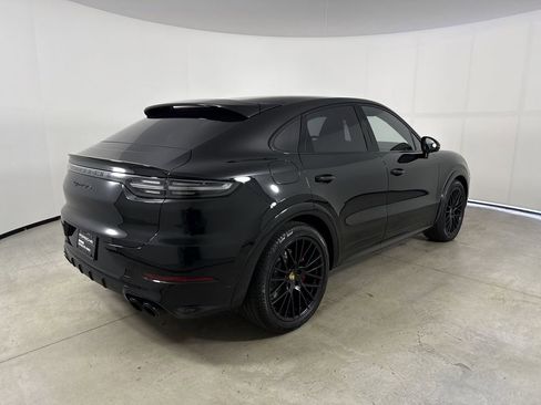 Certified 2023 Porsche Cayenne GTS AWD/4WD image 7