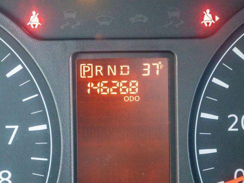 Used 2019 Nissan NV 2500 SV w/ Navigation Package image 15