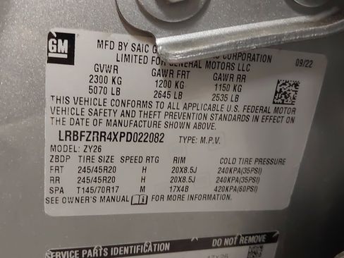 Used 2023 Buick Envision Avenir FWD image 30