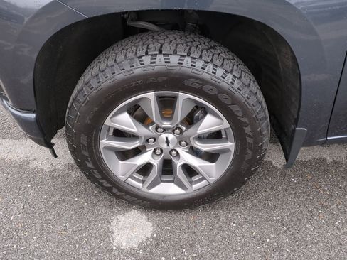 Certified 2021 Chevrolet Silverado 1500 RST image 32