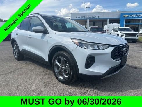 Used 2025 Ford Escape ST-Line Select AWD/4WD image 1