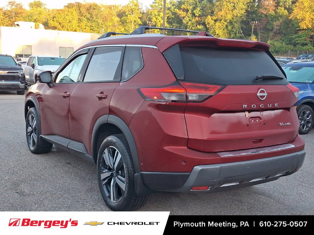 Used 2024 Nissan Rogue SL w/ SL Premium Package AWD/4WD image 5