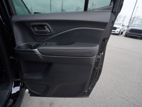 Used 2025 Honda Ridgeline Sport image 22