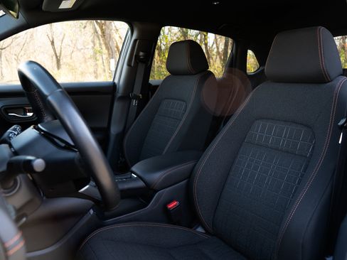 Used 2024 Honda HR-V Sport image 17