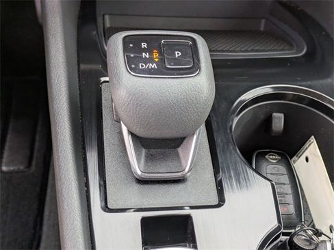 Used 2023 Nissan Rogue SV w/ SV Premium B Package image 25