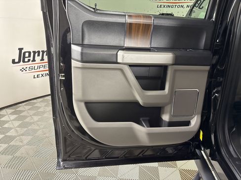 Used 2016 Ford F150 Lariat image 21