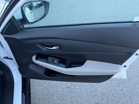 Used 2023 Honda Accord Touring image 27