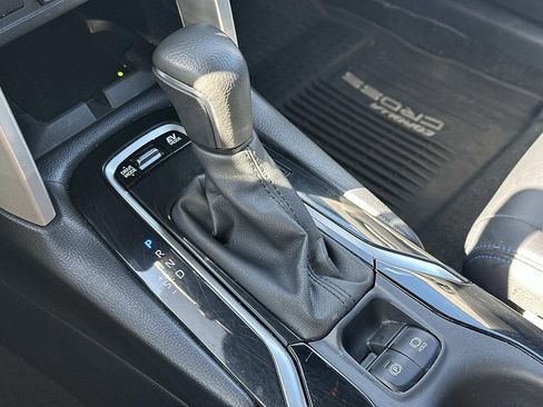 Used 2025 Toyota Corolla Cross AWD Hybrid image 32