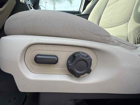 Used 2014 Ford Explorer FWD image 19