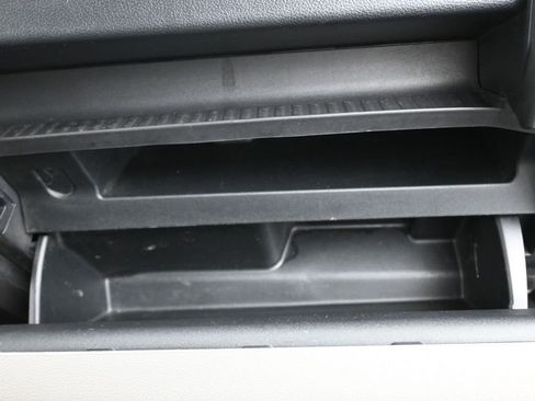 Used 2020 Ford F150 XLT image 30