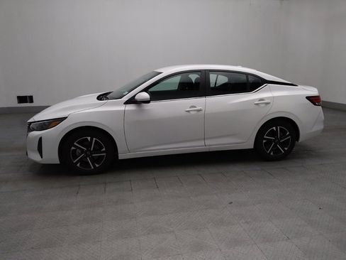 Used 2025 Nissan Sentra SV FWD image 2