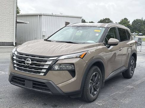 Used 2024 Nissan Rogue SV w/ SV Premium Package FWD image 1